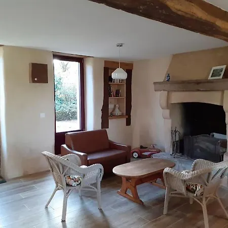 Au Coeur De La Nature Avec Toilettes Seches Holiday home *